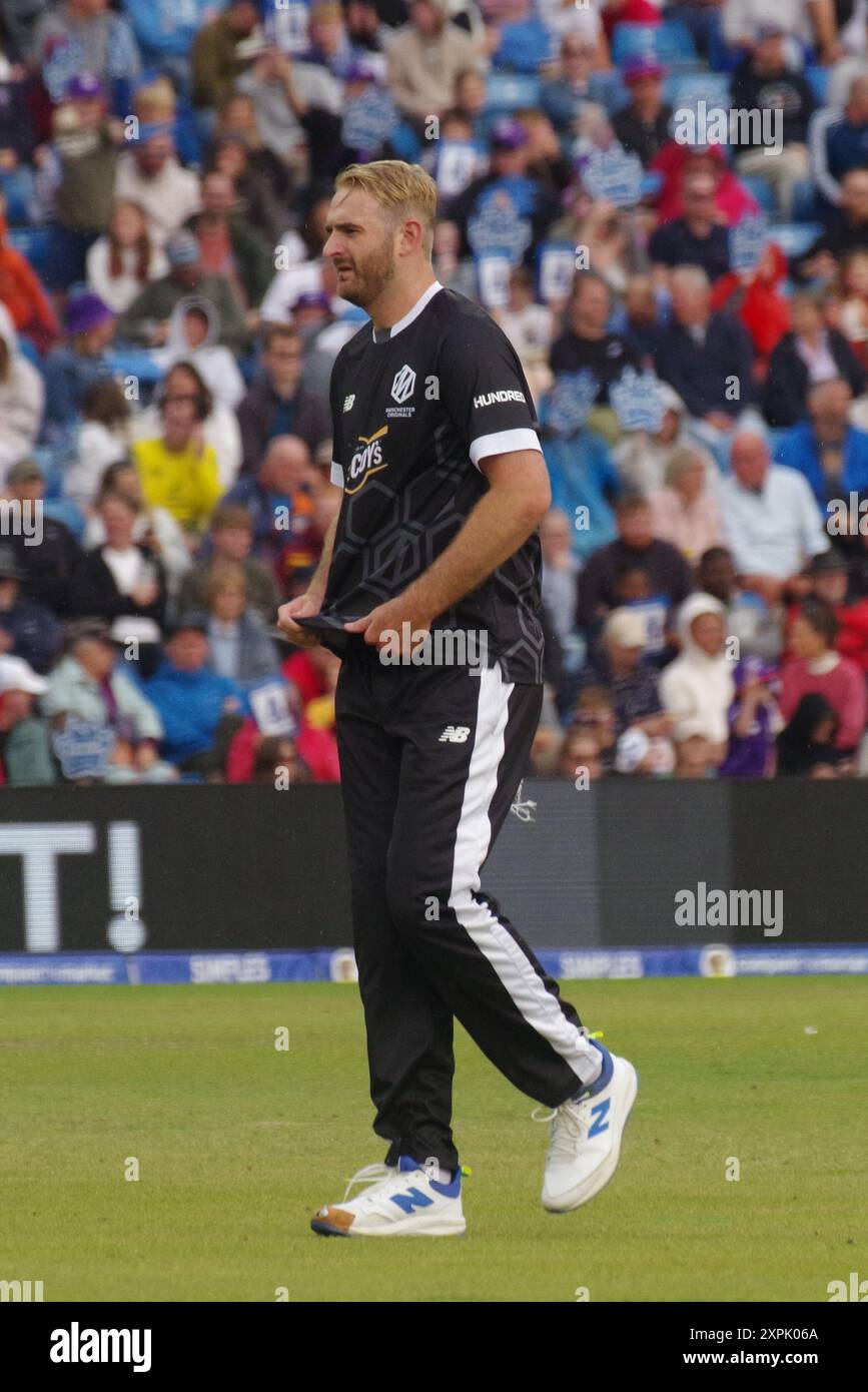 Leeds, 4. August 2024. Paul Walter spielt für Manchester Originals Männer gegen Northern Superchargers Männer in The Hundred in Headingley. Quelle: Colin Edwards Stockfoto