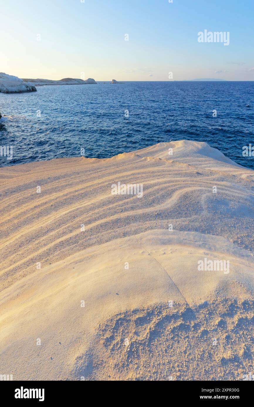 Felsformationen, Sarakiniko, Insel Milos, Griechenland Stockfoto