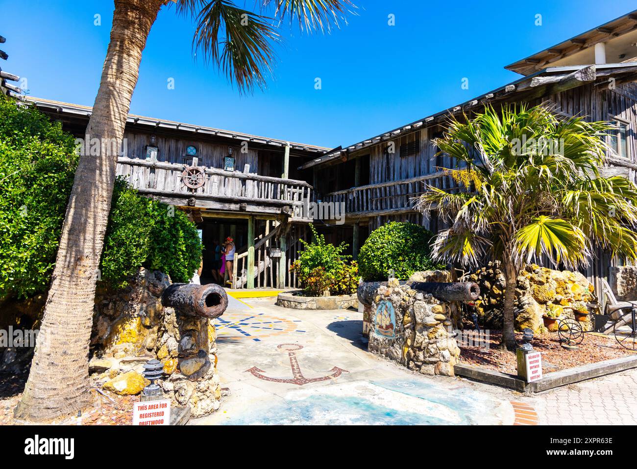 Äußere des Historic Driftwood Resort, erbaut von Waldo Sexton in den 1930er Jahren, Vero Beach, Florida, USA Stockfoto