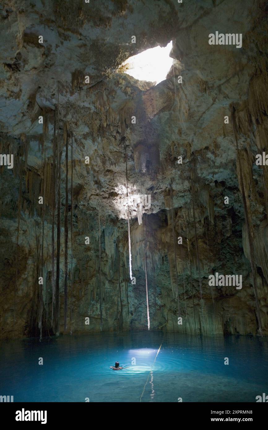 Cenote Dzitnup, Valladolid. Yucatan, Mexiko Stockfoto