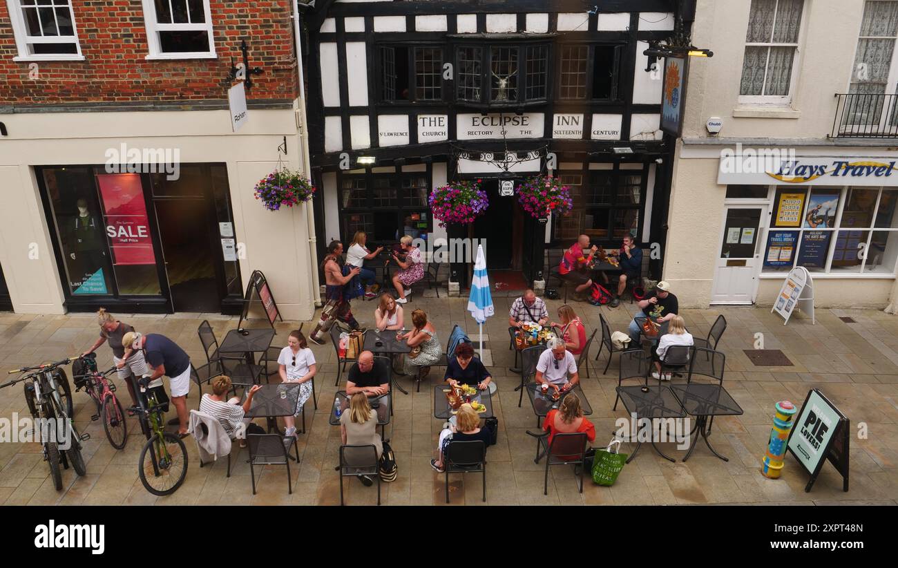 Das Eclipse Inn Pub in Winchester, Hampshire. Ist eines von vielen Pubs und Restaurants in Winchester. Es soll einer der gespenstischsten Pubs in Brit sein. Stockfoto