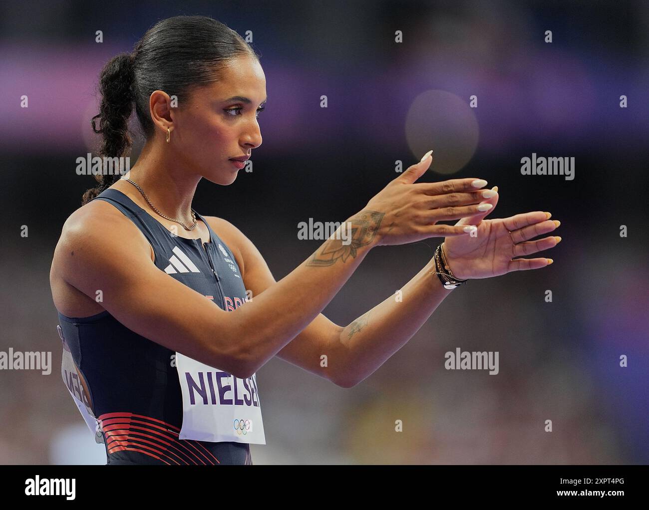 Paris, Frankreich. August 2024. Laviai Nielsen aus Großbritannien reagiert vor dem 400-m-Halbfinale der Leichtathletik bei den Olympischen Spielen 2024 in Paris, Frankreich, 7. August 2024. Quelle: Xu Chang/Xinhua/Alamy Live News Stockfoto