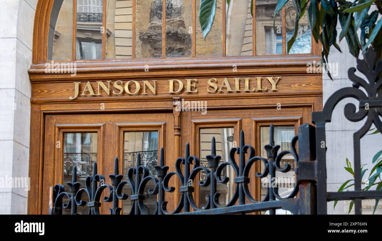 Schild am Eingang des Lycée Janson de Sailly, einer Pariser Schule mit Mittelschule, Gymnasium und Vorbereitungsklassen, Paris, Frankreich Stockfoto