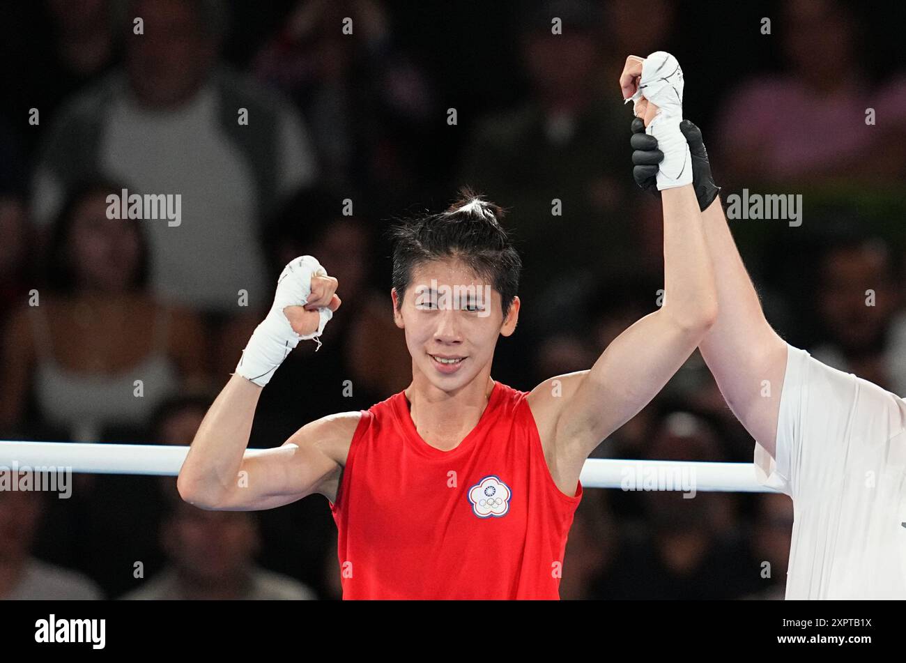 6. August 2024: Yu Ting Lin (Chinesisch Taipeh) während ihres 57 kg Halbfinales gegen Esra Yildiz Kahraman (TÃ¼rkiye) am 12. Tag der Olympischen Spiele in Roland Garros, Paris. Ulrik Pedersen/CSM. Stockfoto