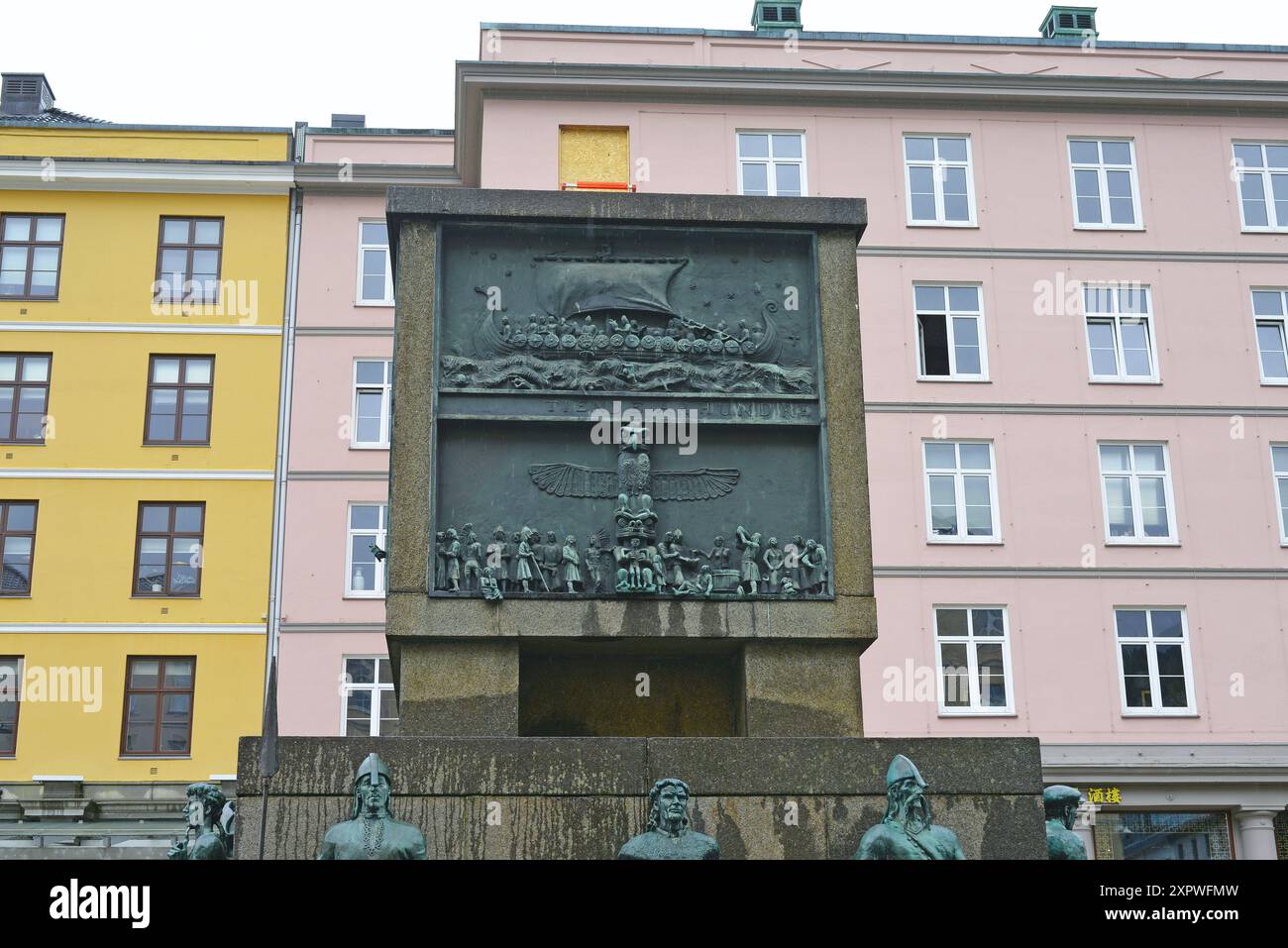 Denkmal zum Gedenken an Seeleute von der Wikingerzeit bis zum 20. Jahrhundert in Bergen, Norwegen Stockfoto