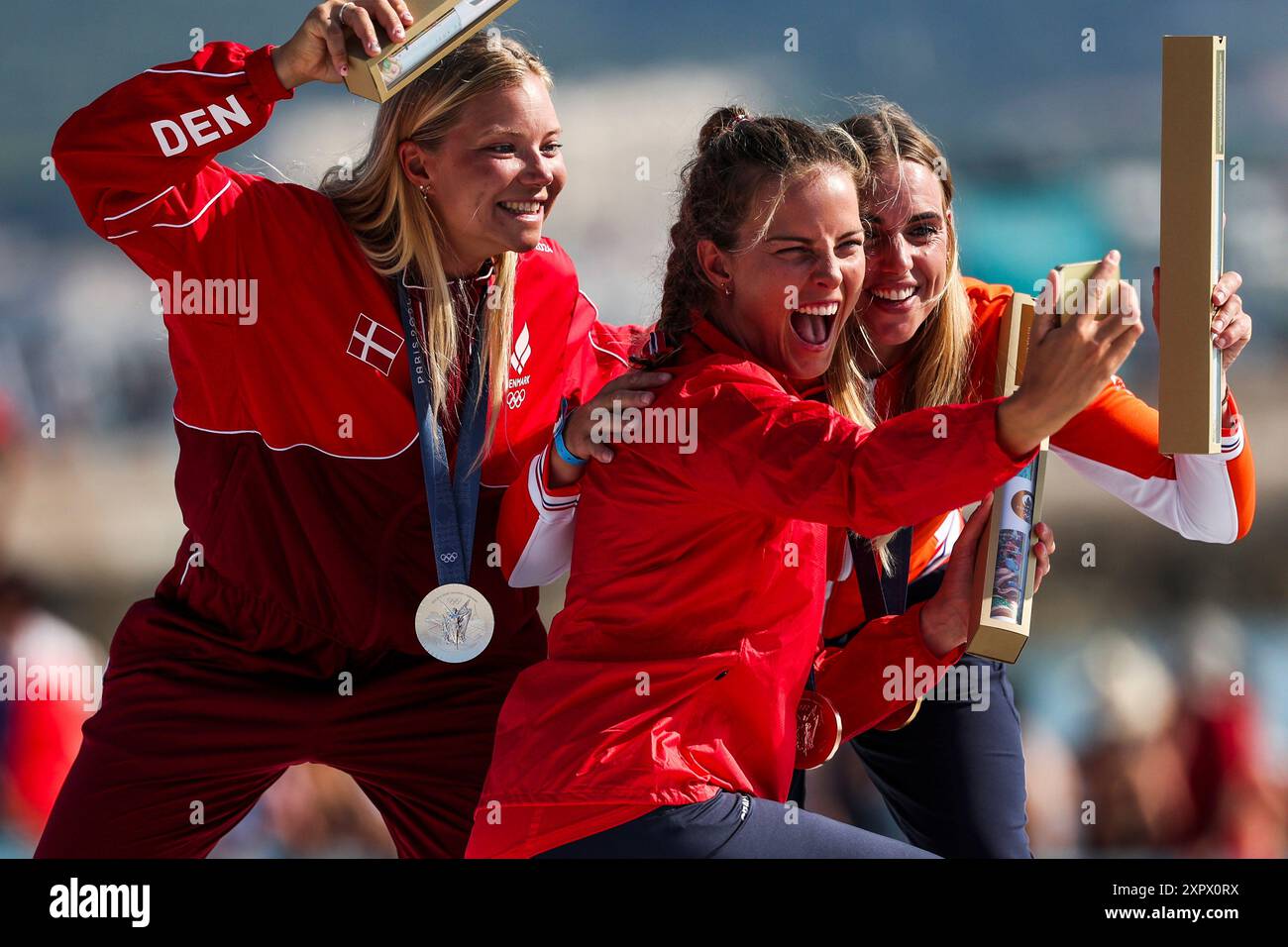 MARSEILLE, FRANKREICH - 7. AUGUST: Marit Bouwmeester aus den Niederlanden tritt am 11. Tag des Segelns an den Olympischen Spielen Paris 2024 in Marseille Marina am 7. August 2024 in Marseille an. (Foto von ICON Sport/BSR Agentur) Stockfoto