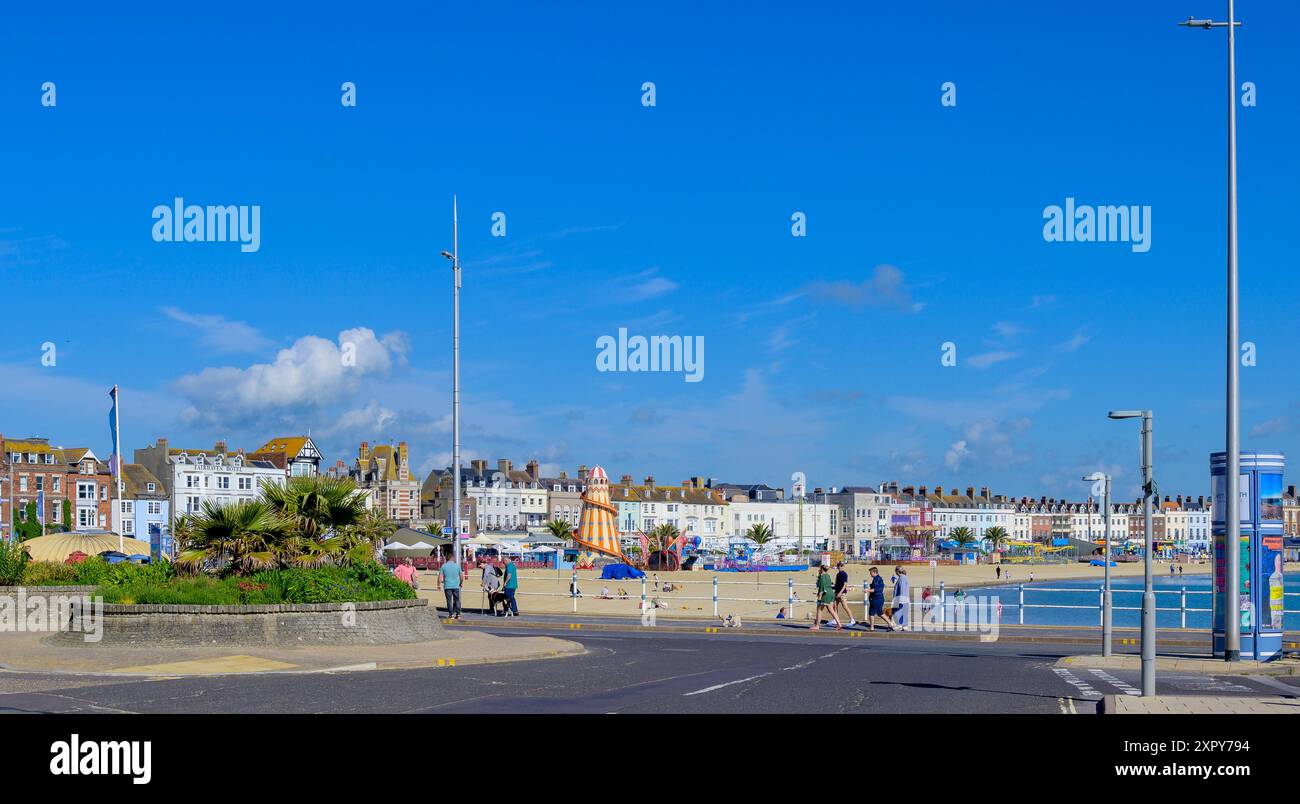 Weymouth Beach an einem sonnigen Frühlingstag Stockfoto