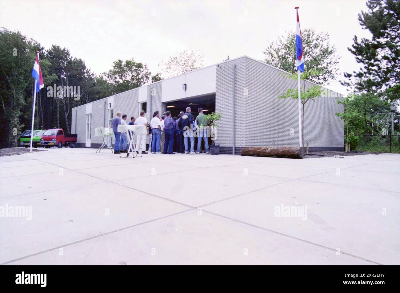 New District Post, Santpoort-Zuid, Wijnoldy Daniëlslaan, 20-08-2003, Whizgle Dutch News: Historische Bilder für die Zukunft. Erkunden Sie die Vergangenheit der Niederlande mit modernen Perspektiven durch Bilder von niederländischen Agenturen. Verbinden der Ereignisse von gestern mit den Erkenntnissen von morgen. Begeben Sie sich auf eine zeitlose Reise mit Geschichten, die unsere Zukunft prägen. Stockfoto