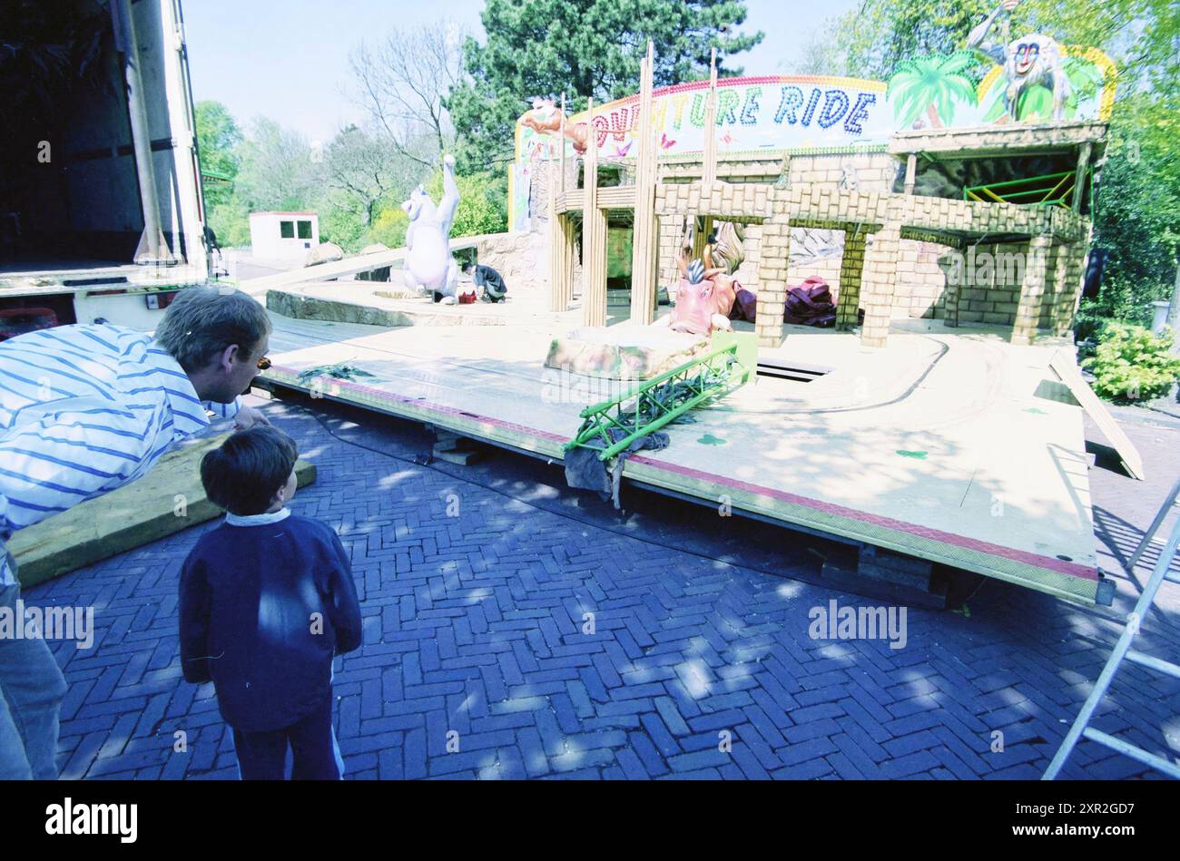 Bau der Messe Zaanenlaan, Haarlem, Zaanenlaan, Nederland, 21-04-2003, Whizgle Dutch News: historische Bilder für die Zukunft. Erkunden Sie die Vergangenheit der Niederlande mit modernen Perspektiven durch Bilder von niederländischen Agenturen. Verbinden der Ereignisse von gestern mit den Erkenntnissen von morgen. Begeben Sie sich auf eine zeitlose Reise mit Geschichten, die unsere Zukunft prägen. Stockfoto