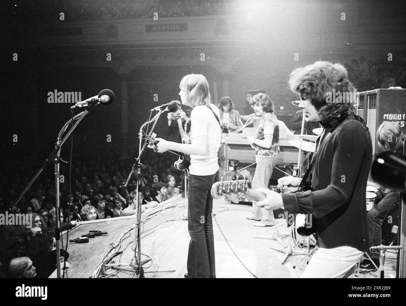 Concert Moody Blues, Music, 23-10-1970, Whizgle Dutch News: Historical Images Tailored for the Future. Erkunden Sie die Vergangenheit der Niederlande mit modernen Perspektiven durch Bilder von niederländischen Agenturen. Verbinden der Ereignisse von gestern mit den Erkenntnissen von morgen. Begeben Sie sich auf eine zeitlose Reise mit Geschichten, die unsere Zukunft prägen. Stockfoto