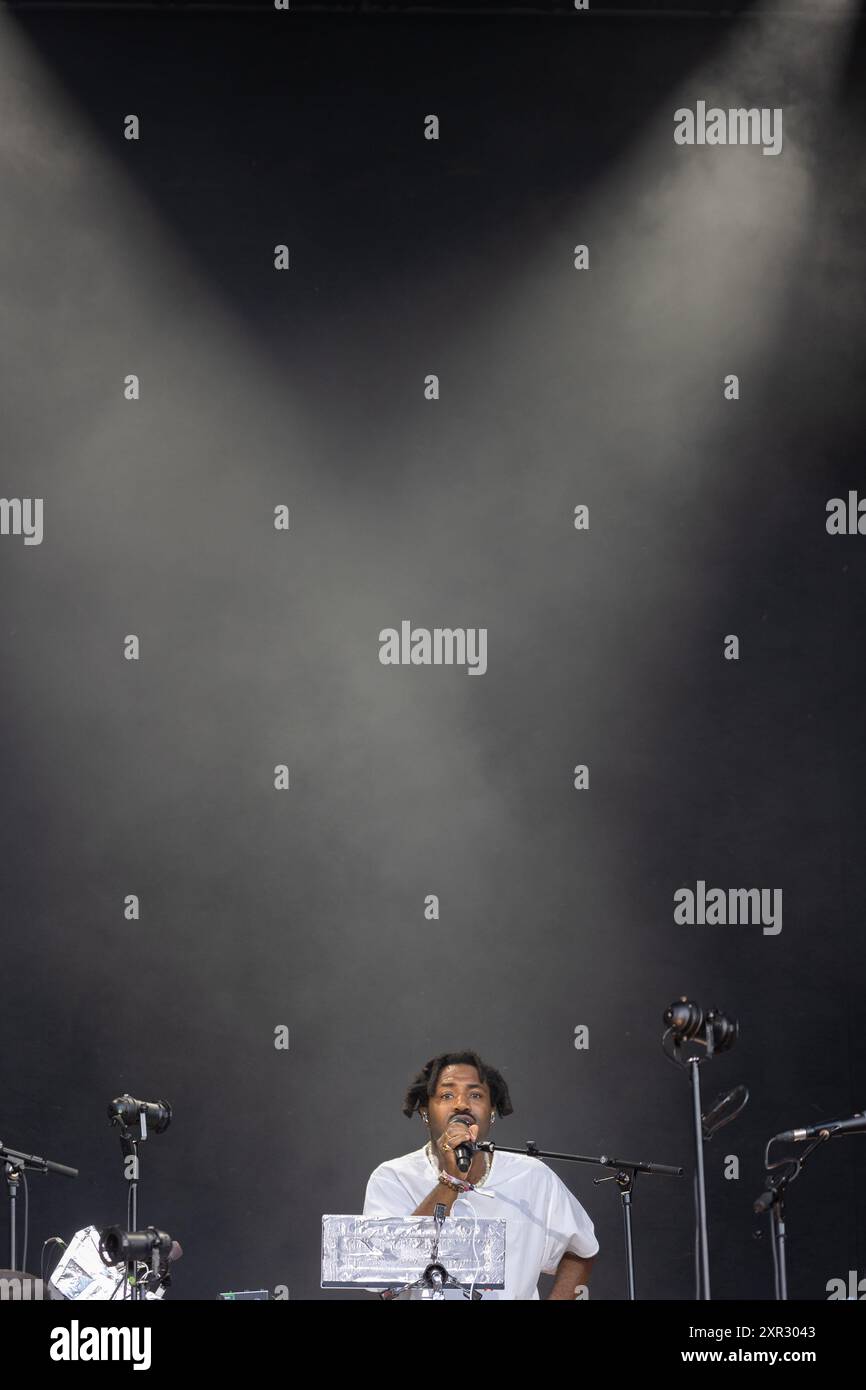 Kopenhagen, Dänemark. Donnerstag, 8. August 2024. Der britische Künstler Sampha tritt beim Musikfestival Syd for Solen in Kopenhagen auf. Quelle: Katie Collins/EMPICS/Alamy Live News Stockfoto