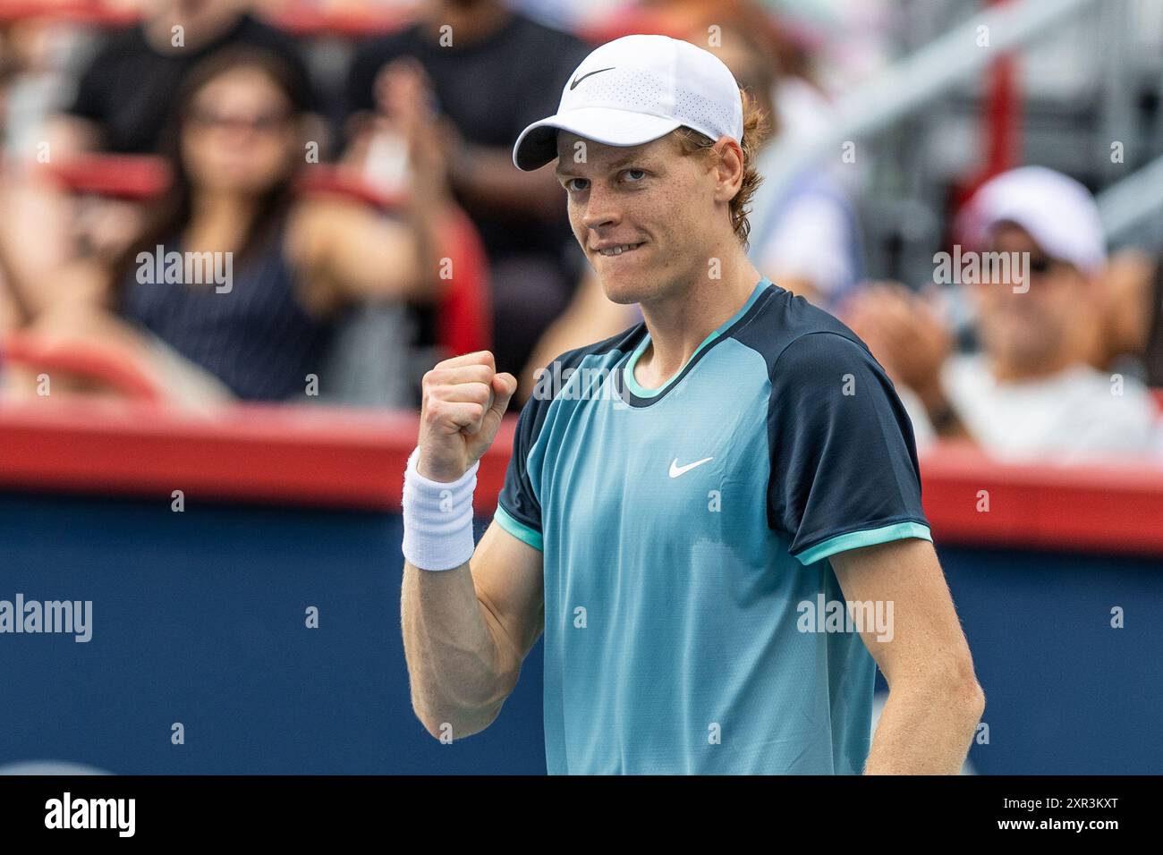 Montreal, Quebec, Kanada. August 2024. JANNIK SINNER von Italia Demonstration wenig Emotionen nach seinem Sieg im Zweikampf gegen Borna Coric aus Kroatien in der zweiten Runde der Canadian Open im IGA Stadium in Montreal, Quebec, Kanada (Bild: © Yannick Legare/ZUMA Press Wire) NUR REDAKTIONELLE VERWENDUNG! Nicht für kommerzielle ZWECKE! Stockfoto