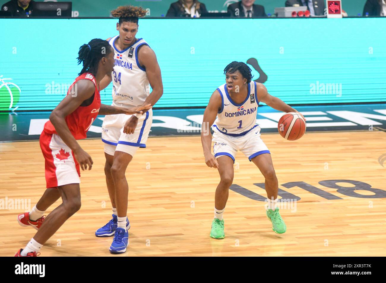 Danny Carbuccia (Dominikanische Republik) gegen Kanada. FIBA Basketball Americup U18 - Buenos Aires 2024 Stockfoto