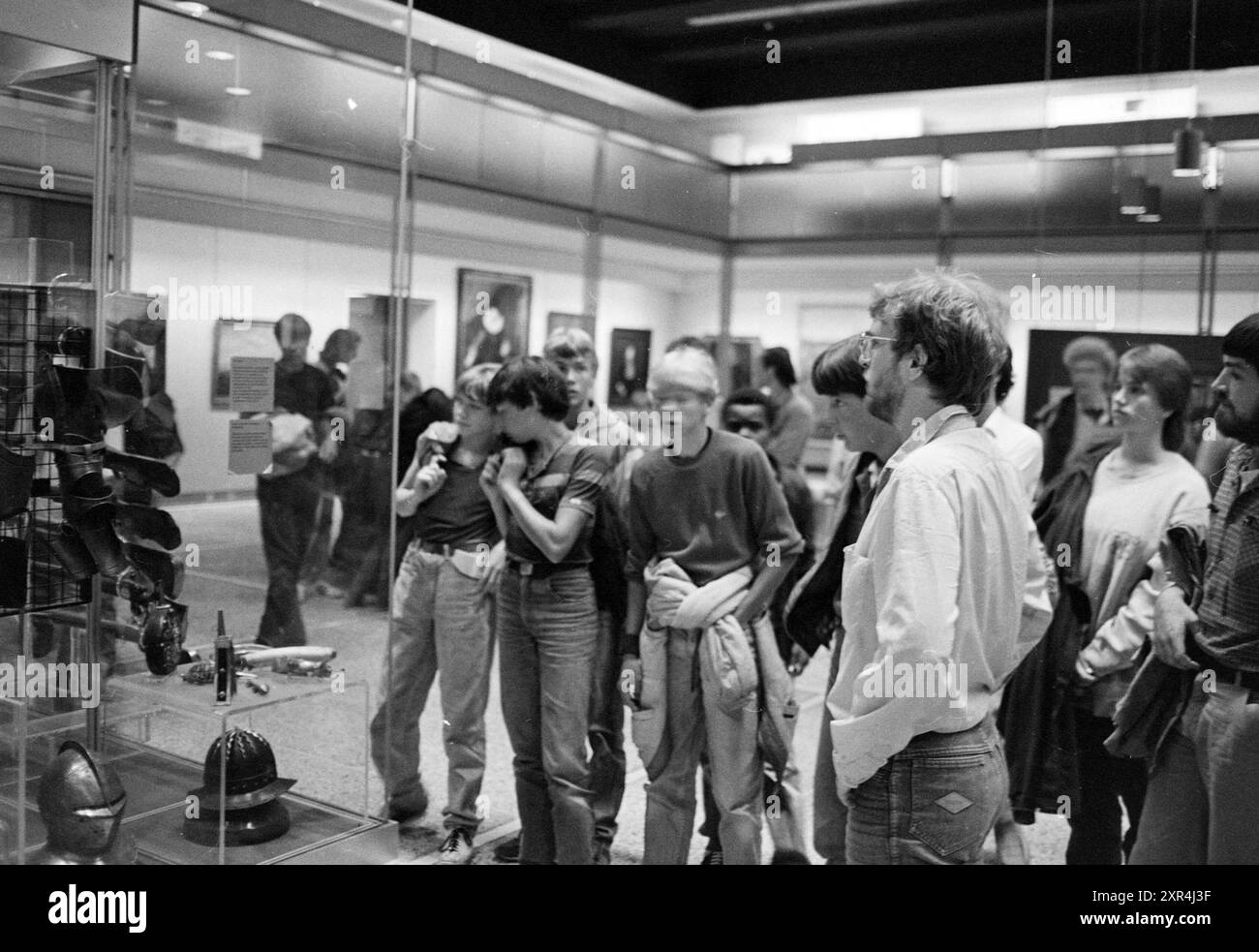 Rijksmuseum, Amsterdam, Survival Tour, Amsterdam, Niederlande, 16-07-1983, Whizgle Dutch News: Historical Images Tailored for the Future. Erkunden Sie die Vergangenheit der Niederlande mit modernen Perspektiven durch Bilder von niederländischen Agenturen. Verbinden der Ereignisse von gestern mit den Erkenntnissen von morgen. Begeben Sie sich auf eine zeitlose Reise mit Geschichten, die unsere Zukunft prägen. Stockfoto