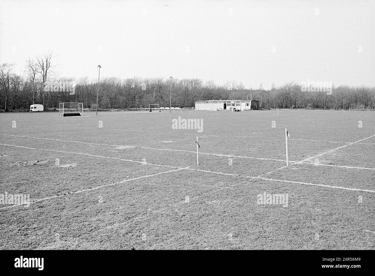 Terrain Eechtrop, Overviews, 09-04-1968, Whizgle Dutch News: Historical Images Tailored for the Future. Erkunden Sie die Vergangenheit der Niederlande mit modernen Perspektiven durch Bilder von niederländischen Agenturen. Verbinden der Ereignisse von gestern mit den Erkenntnissen von morgen. Begeben Sie sich auf eine zeitlose Reise mit Geschichten, die unsere Zukunft prägen. Stockfoto