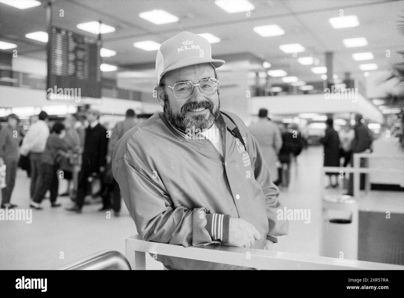 John Barrett Baseballumpire, Baseball, 19. 11. 1986, Whizgle Dutch News: Historical Images Tailored for the Future. Erkunden Sie die Vergangenheit der Niederlande mit modernen Perspektiven durch Bilder von niederländischen Agenturen. Verbinden der Ereignisse von gestern mit den Erkenntnissen von morgen. Begeben Sie sich auf eine zeitlose Reise mit Geschichten, die unsere Zukunft prägen. Stockfoto