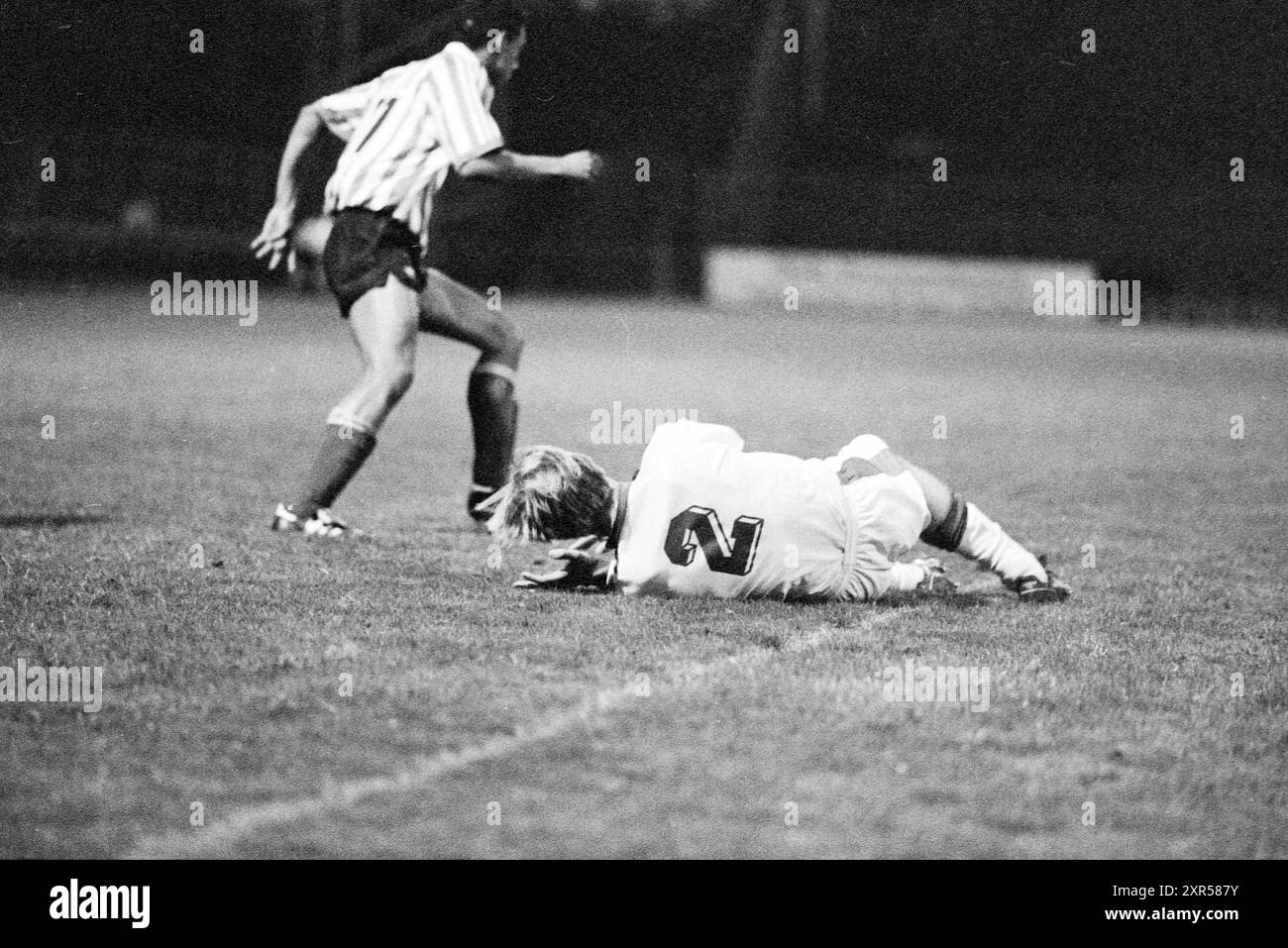 Telstar - Vlissingen, 20. April 1991, Whizgle Dutch News: Historische Bilder für die Zukunft. Erkunden Sie die Vergangenheit der Niederlande mit modernen Perspektiven durch Bilder von niederländischen Agenturen. Verbinden der Ereignisse von gestern mit den Erkenntnissen von morgen. Begeben Sie sich auf eine zeitlose Reise mit Geschichten, die unsere Zukunft prägen. Stockfoto