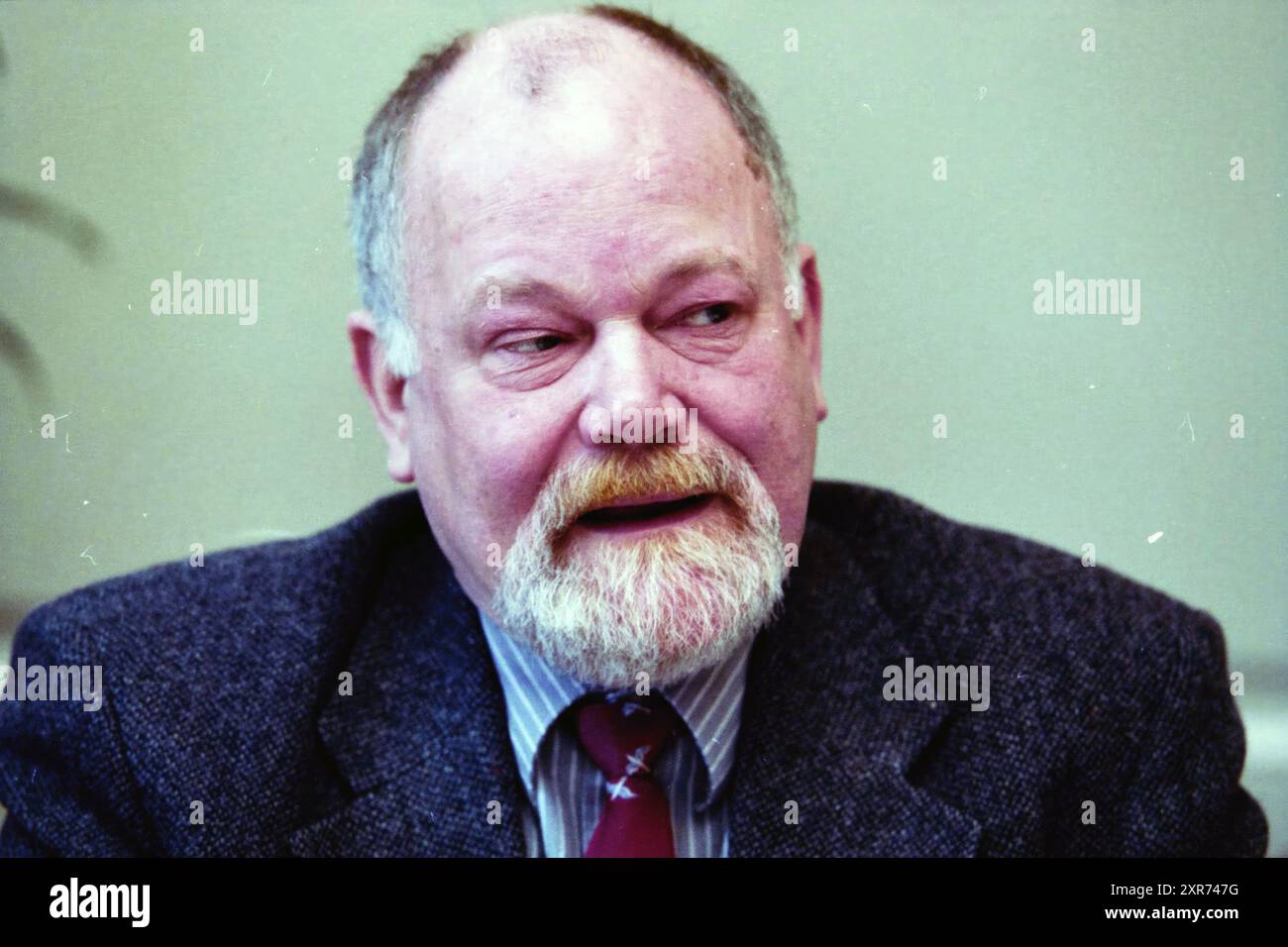 Deputy de Boer, 08-02-1999, Whizgle Dutch News: Historical Images Tailored for the Future. Erkunden Sie die Vergangenheit der Niederlande mit modernen Perspektiven durch Bilder von niederländischen Agenturen. Verbinden der Ereignisse von gestern mit den Erkenntnissen von morgen. Begeben Sie sich auf eine zeitlose Reise mit Geschichten, die unsere Zukunft prägen. Stockfoto