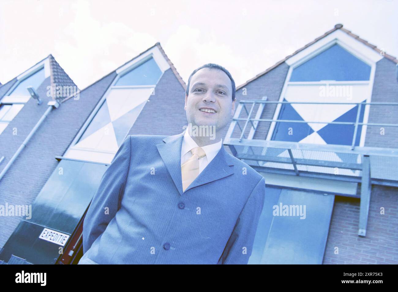 Hans van de Boer, Cavex, Haarlem [Hans Maarten den Boer], Haarlem, Niederlande, 15-07-2001, Whizgle Dutch News: Historical Images Tailored for the Future. Erkunden Sie die Vergangenheit der Niederlande mit modernen Perspektiven durch Bilder von niederländischen Agenturen. Verbinden der Ereignisse von gestern mit den Erkenntnissen von morgen. Begeben Sie sich auf eine zeitlose Reise mit Geschichten, die unsere Zukunft prägen. Stockfoto