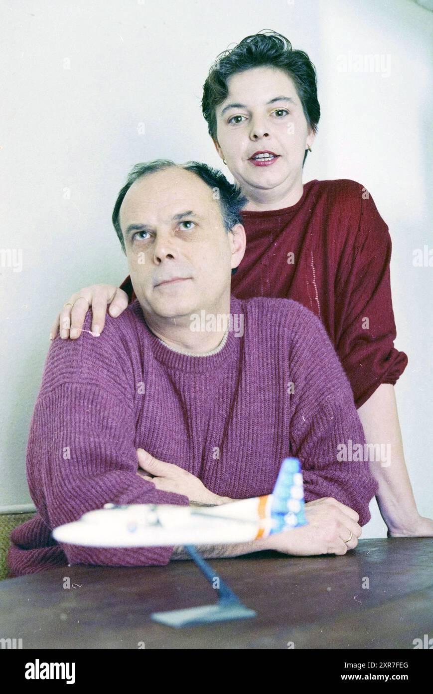 Familie Boomert, Fokker Employees, 23-01-1996, Whizgle Dutch News: Historische Bilder für die Zukunft. Erkunden Sie die Vergangenheit der Niederlande mit modernen Perspektiven durch Bilder von niederländischen Agenturen. Verbinden der Ereignisse von gestern mit den Erkenntnissen von morgen. Begeben Sie sich auf eine zeitlose Reise mit Geschichten, die unsere Zukunft prägen. Stockfoto