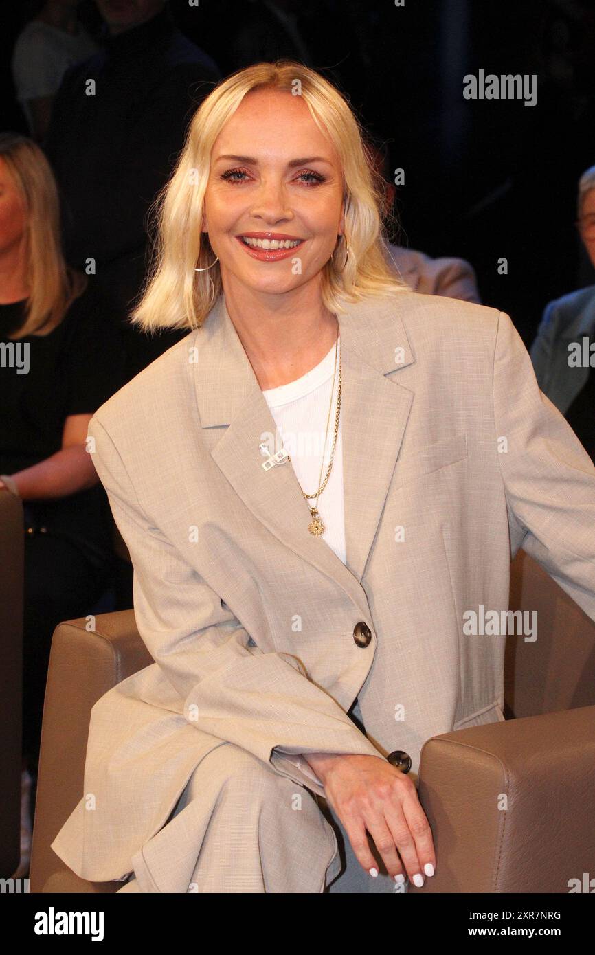 Janin Ullmann bei der NDR Talkshow am 9.08.2024 in Hamburg Stockfoto