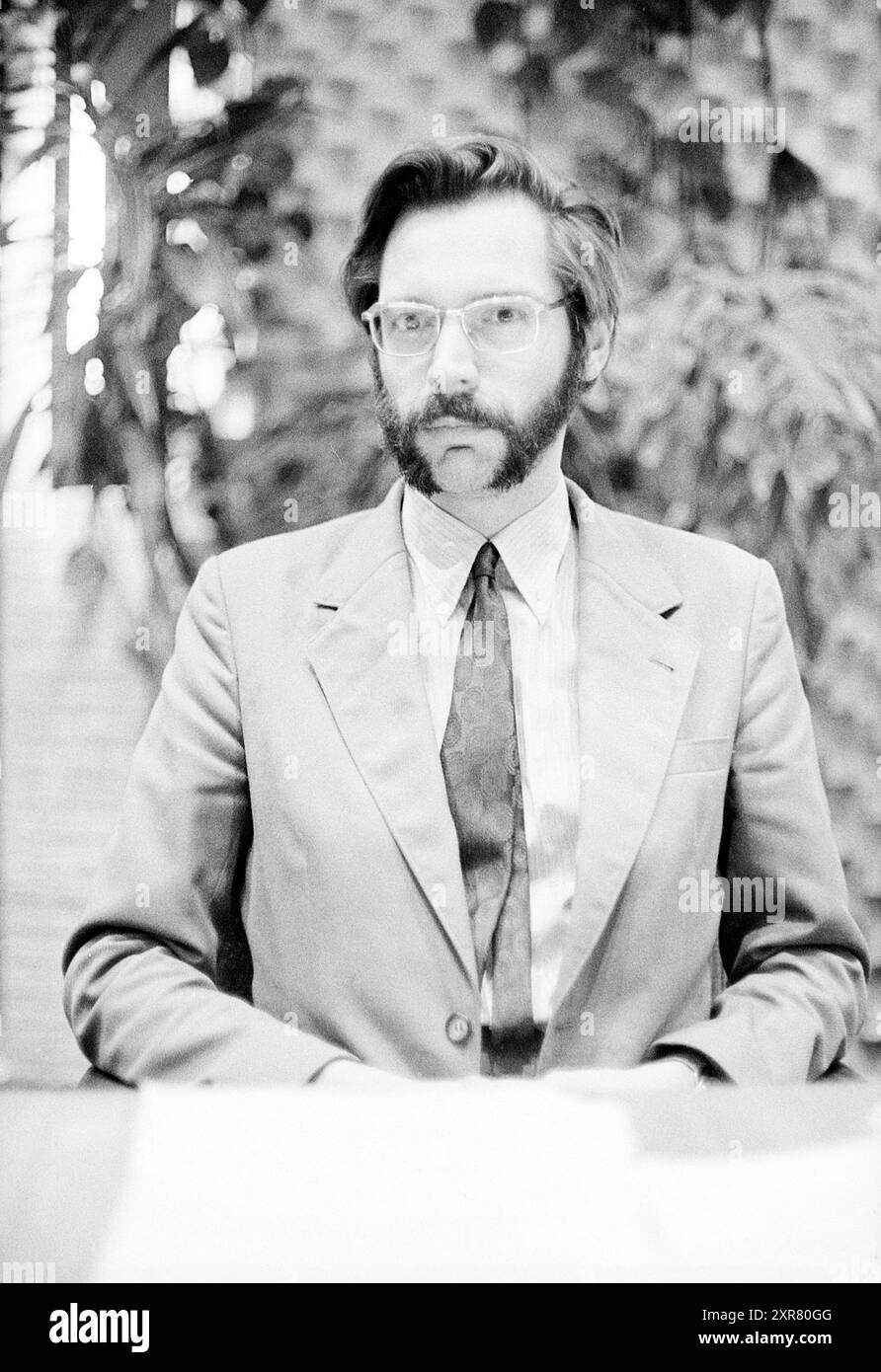 Beverwijk council Chefs, Beverwijk Municipal council, 27-01-1972, Whizgle Dutch News: Historische Bilder zugeschnitten auf die Zukunft. Erkunden Sie die Vergangenheit der Niederlande mit modernen Perspektiven durch Bilder von niederländischen Agenturen. Verbinden der Ereignisse von gestern mit den Erkenntnissen von morgen. Begeben Sie sich auf eine zeitlose Reise mit Geschichten, die unsere Zukunft prägen. Stockfoto