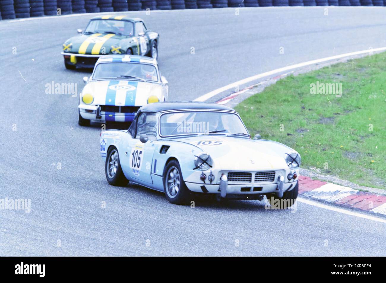 Historic Car Race, Zandvoort Circuit, Zandvoort, 10.05.1997, Whizgle Dutch News: Historische Bilder für die Zukunft. Erkunden Sie die Vergangenheit der Niederlande mit modernen Perspektiven durch Bilder von niederländischen Agenturen. Verbinden der Ereignisse von gestern mit den Erkenntnissen von morgen. Begeben Sie sich auf eine zeitlose Reise mit Geschichten, die unsere Zukunft prägen. Stockfoto