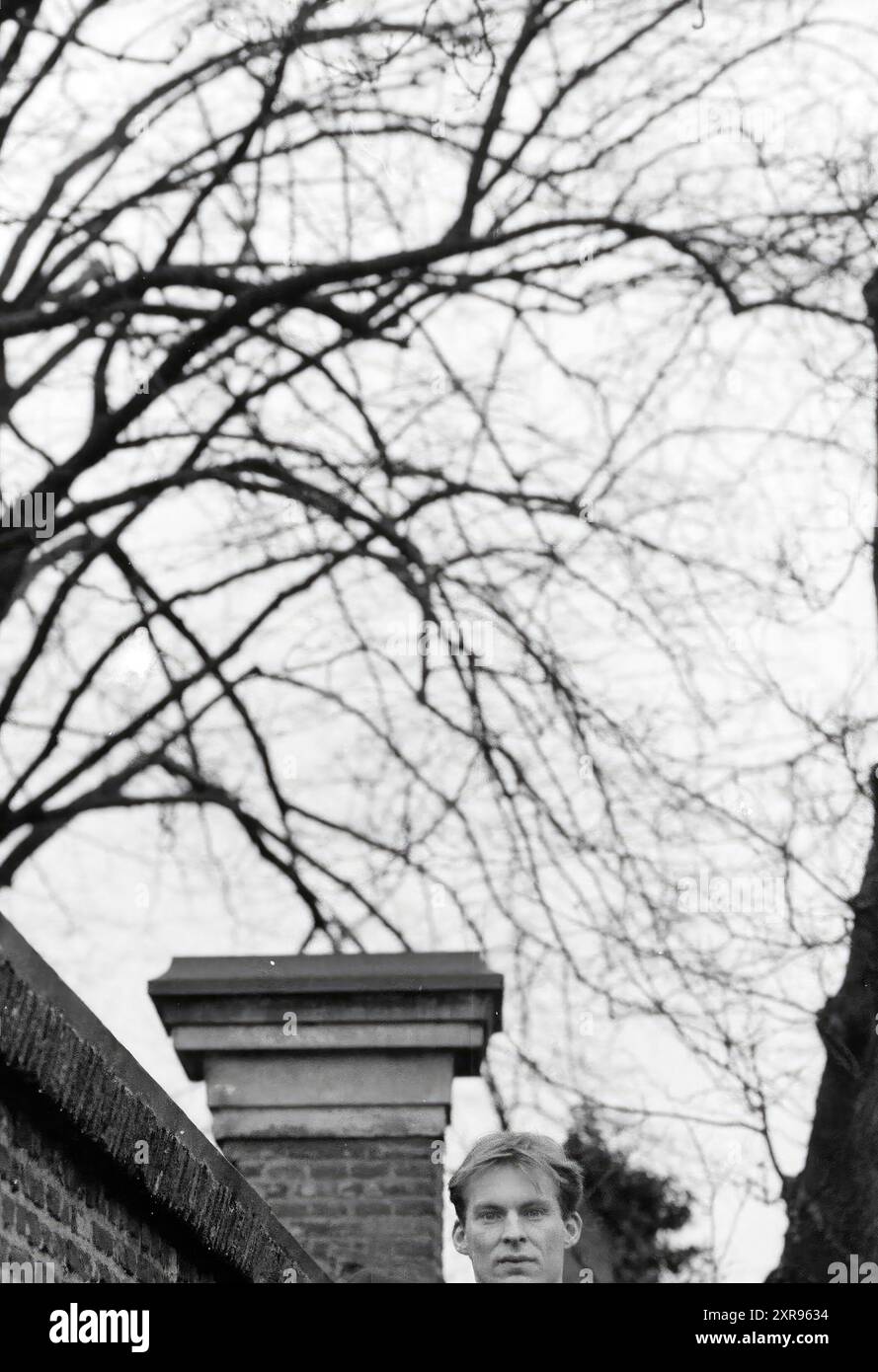 George Hall, Mr. Bosch, 12.06.1993, Whizgle Dutch News: Historische Bilder zugeschnitten auf die Zukunft. Erkunden Sie die Vergangenheit der Niederlande mit modernen Perspektiven durch Bilder von niederländischen Agenturen. Verbinden der Ereignisse von gestern mit den Erkenntnissen von morgen. Begeben Sie sich auf eine zeitlose Reise mit Geschichten, die unsere Zukunft prägen. Stockfoto