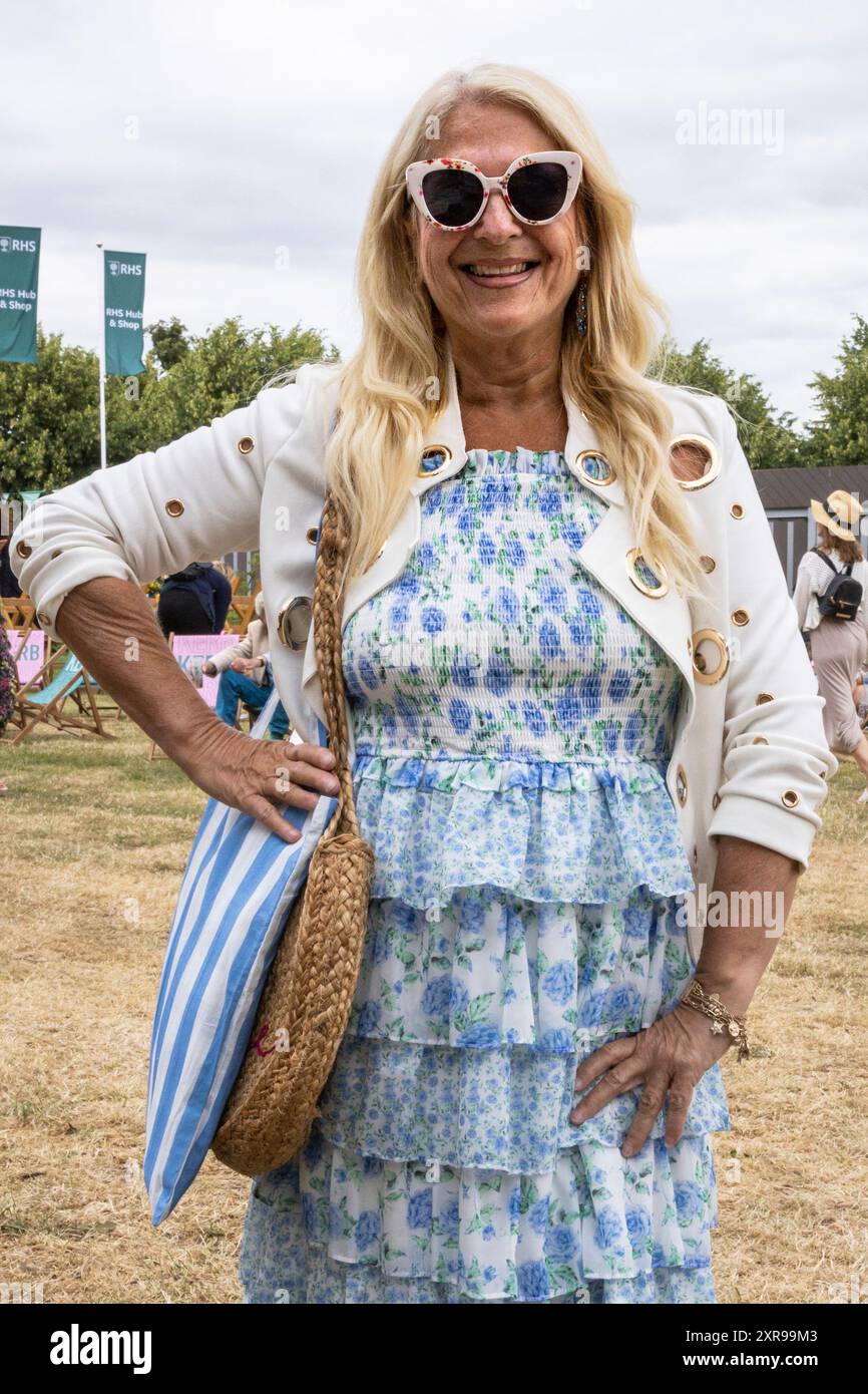 TV- und Radiomoderatorin Vanessa Feltz, RHS Hampton Court Palace Garden Festival (die Hampton Court Flower Show), Großbritannien Stockfoto