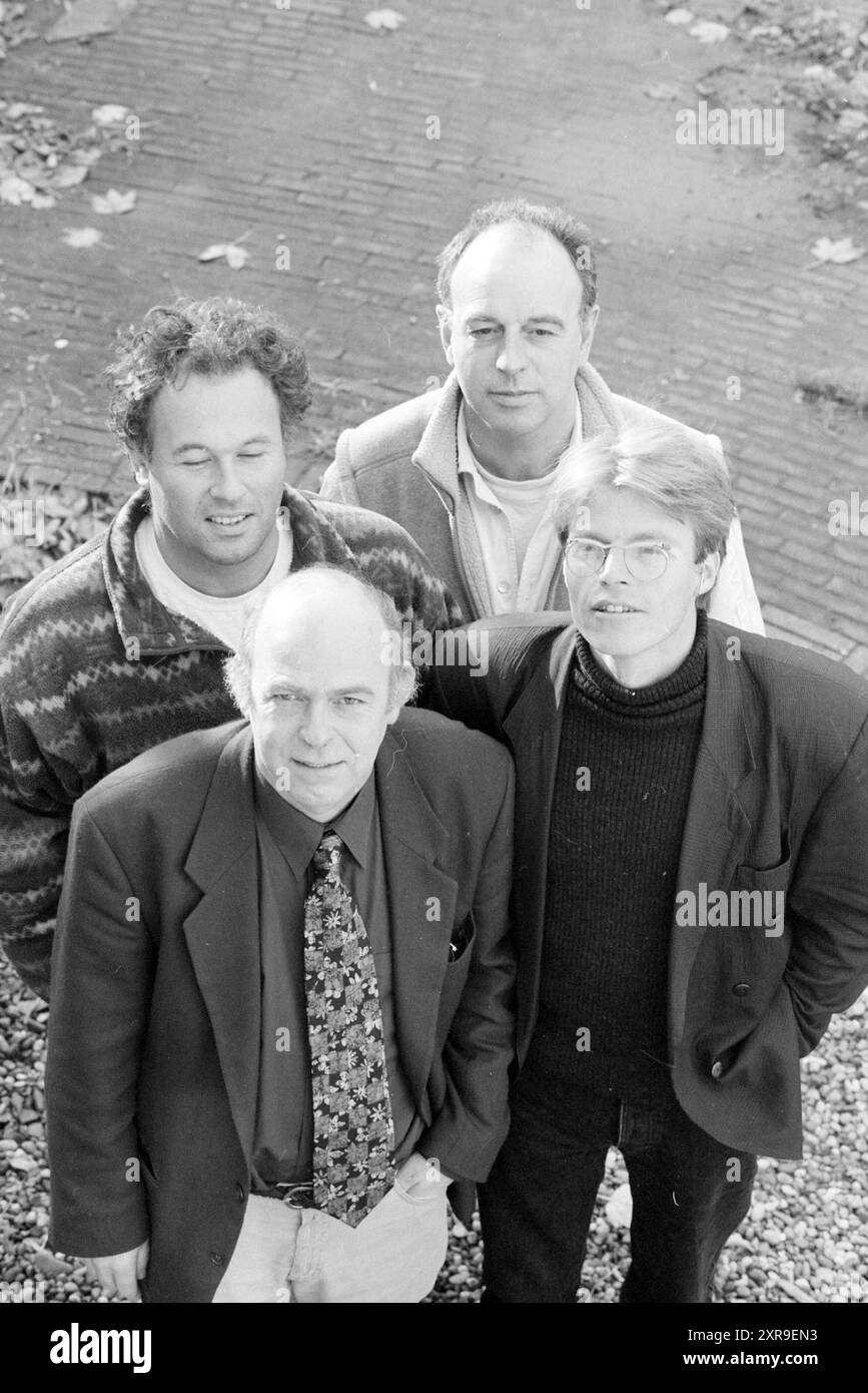 4 Personen von ITEM, Haarlem, Niederlande, 20-11-1996, Whizgle Dutch News: Historische Bilder für die Zukunft. Erkunden Sie die Vergangenheit der Niederlande mit modernen Perspektiven durch Bilder von niederländischen Agenturen. Verbinden der Ereignisse von gestern mit den Erkenntnissen von morgen. Begeben Sie sich auf eine zeitlose Reise mit Geschichten, die unsere Zukunft prägen. Stockfoto