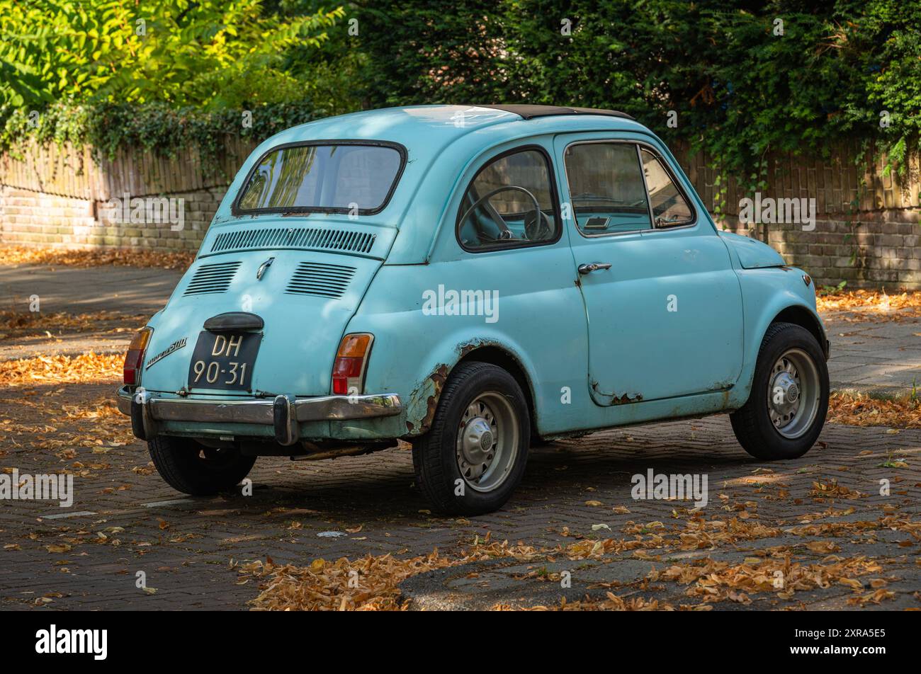 Amsterdam, Niederlande, 05.08.2024, Oldtimer-Auto Fiat 500 Nuova ab 1968 Stockfoto