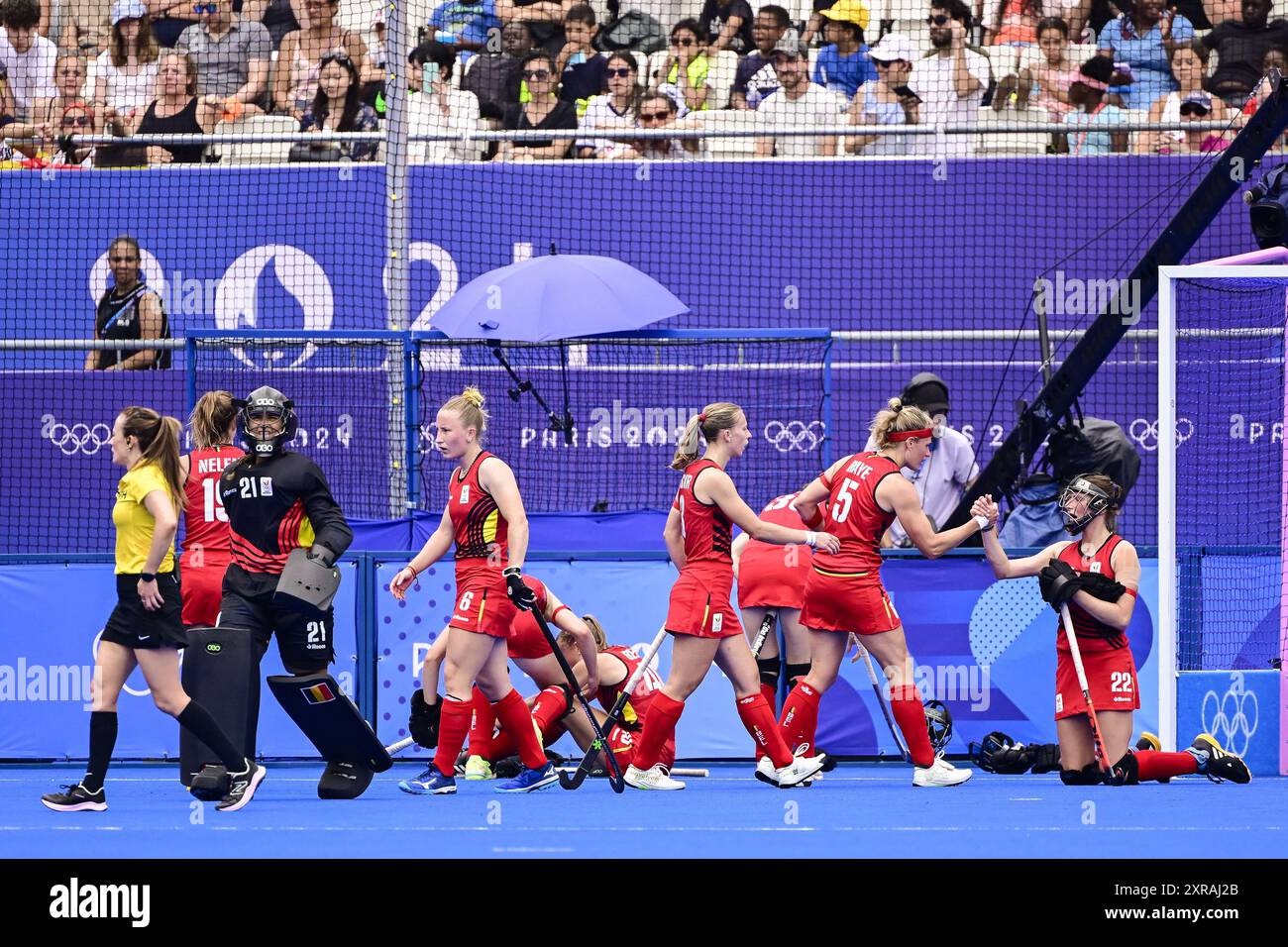 Paris, Frankreich. August 2024. Belgiens Spieler reagieren auf ein Eishockeyspiel zwischen Argentinien und der belgischen Nationalmannschaft, den Roten Panthers, ein Bronzemedaillenspiel bei den Olympischen Spielen 2024 in Paris, Frankreich, am Freitag, den 9. August 2024. Die Spiele der XXXIII. Olympiade finden vom 26. Juli bis 11. August in Paris statt. Die belgische Delegation zählt 165 Athleten, die in 21 Sportarten antreten. BELGA FOTO DIRK WAEM Credit: Belga News Agency/Alamy Live News Stockfoto