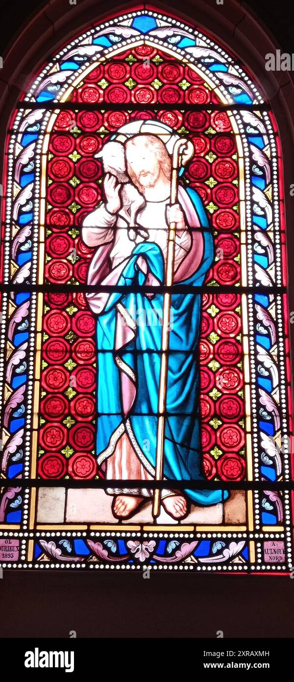 Eglise Saint-Germain, Carnières (59217), Frankreich. L'église Saint-Germain EST accolée au clocher de l'ancienne église, construit en 1543, et don t l'archit Stockfoto