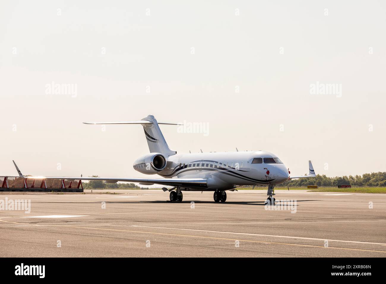 Bombardier Global Express am Flughafen Biarritz. Stockfoto