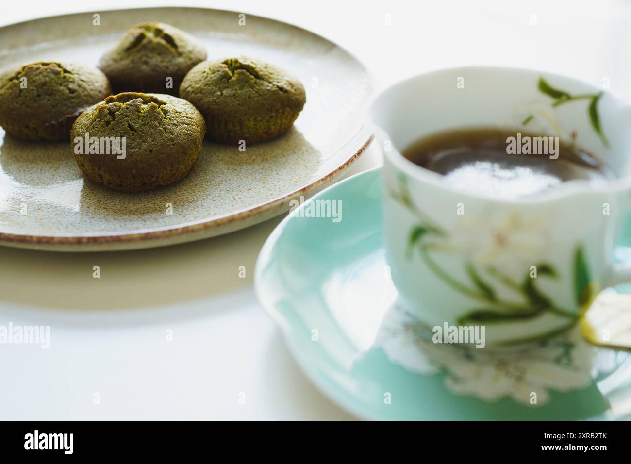 Matcha Green Tea Desserts Nahaufnahme von Matcha Green Tea Cupcakes Stockfoto