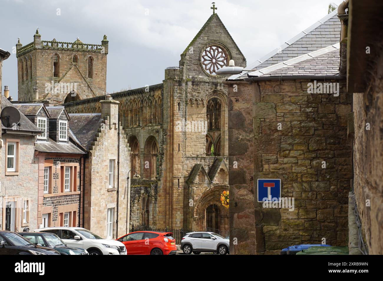 Jedburgh Abbey in the Scottish Borders, eine ruinierte Augustiner-Abtei, die im 12. Jahrhundert gegründet wurde Stockfoto