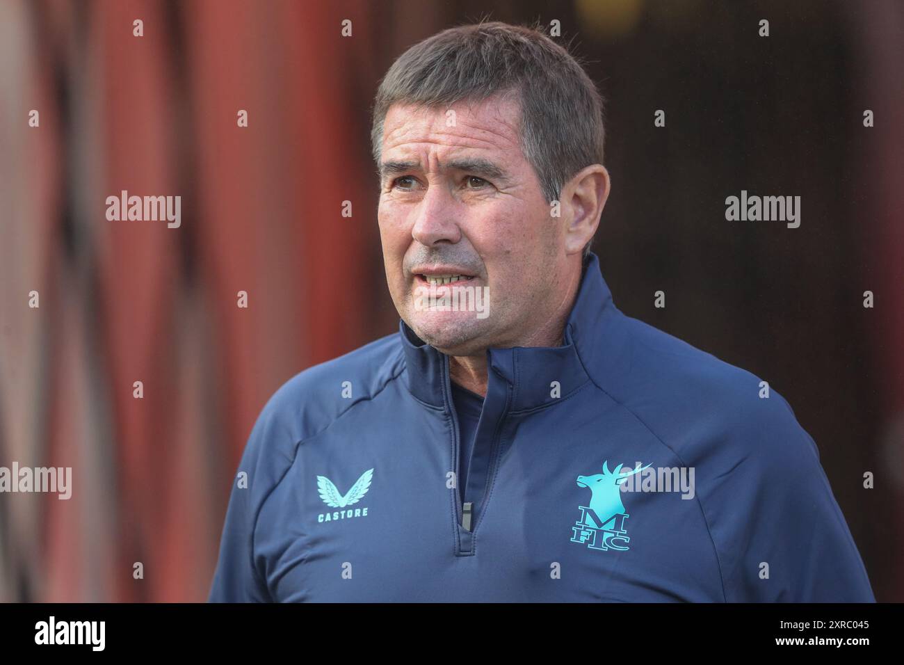 Barnsley, Großbritannien. August 2024. Nigel Clough Manager von Mansfield Town während des Spiels Barnsley gegen Mansfield Town in Oakwell, Barnsley, Großbritannien, 9. August 2024 (Foto: Alfie Cosgrove/News Images) in Barnsley, Großbritannien am 9. August 2024. (Foto: Alfie Cosgrove/News Images/SIPA USA) Credit: SIPA USA/Alamy Live News Stockfoto