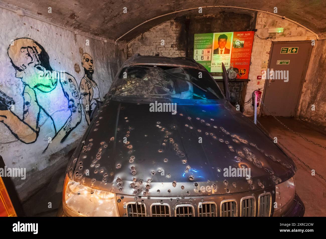 England, Sussex, East Sussex, Hastings, True Crime Museum, Ausstellung des Bullet Proof Jeep des mexikanischen Kokain-Königs Heriberto Lazcano nach seiner Ermordung durch die mexikanische Polizei Stockfoto