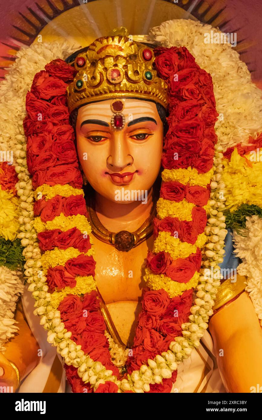 Asien, Singapur, Chinatown, Sri Mariamman Tempel, Statue des Hindu Deitie Stockfoto