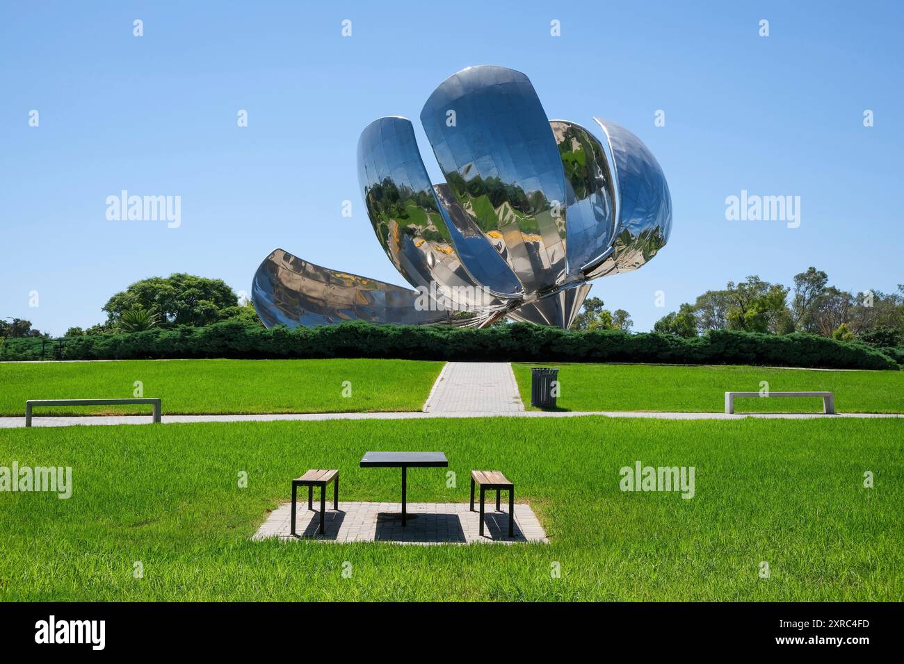 Floralis Generica, Recoleta, Buenos Aires, Argentinien Stockfoto