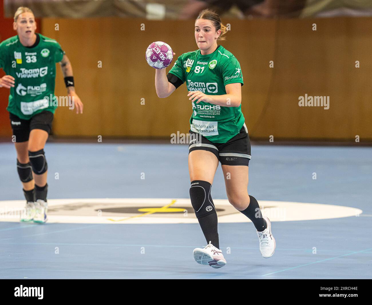 Lea Neubrander (frisch auf Frauen, #81) am Ball, TSV Bayer 04 Leverkusen vs. Frisch auf Goeppingen, Handball, Frauen, 38. Stadtwerke Cup, 09.08.2024 EIBNER/Michael Schmidt Stockfoto