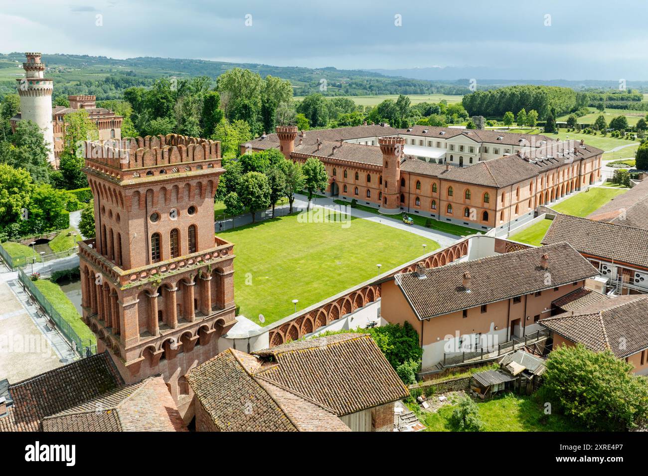 Das Schloss von Pollenzo im Piemont, Italien, ist eine der königlichen Residenzen der Savoyer Familie heute beherbergt der Komplex den Sitz der Universität Stockfoto