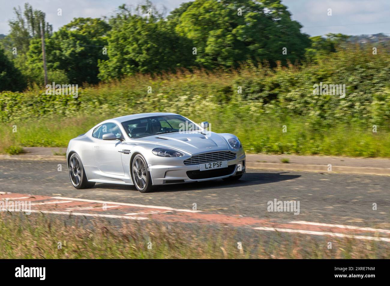 2009 Silver Aston Martin DBS V12 2+2 Auto, Touchtronic II Auto Car Coupé Benzinmotor 5935 ccm Stockfoto