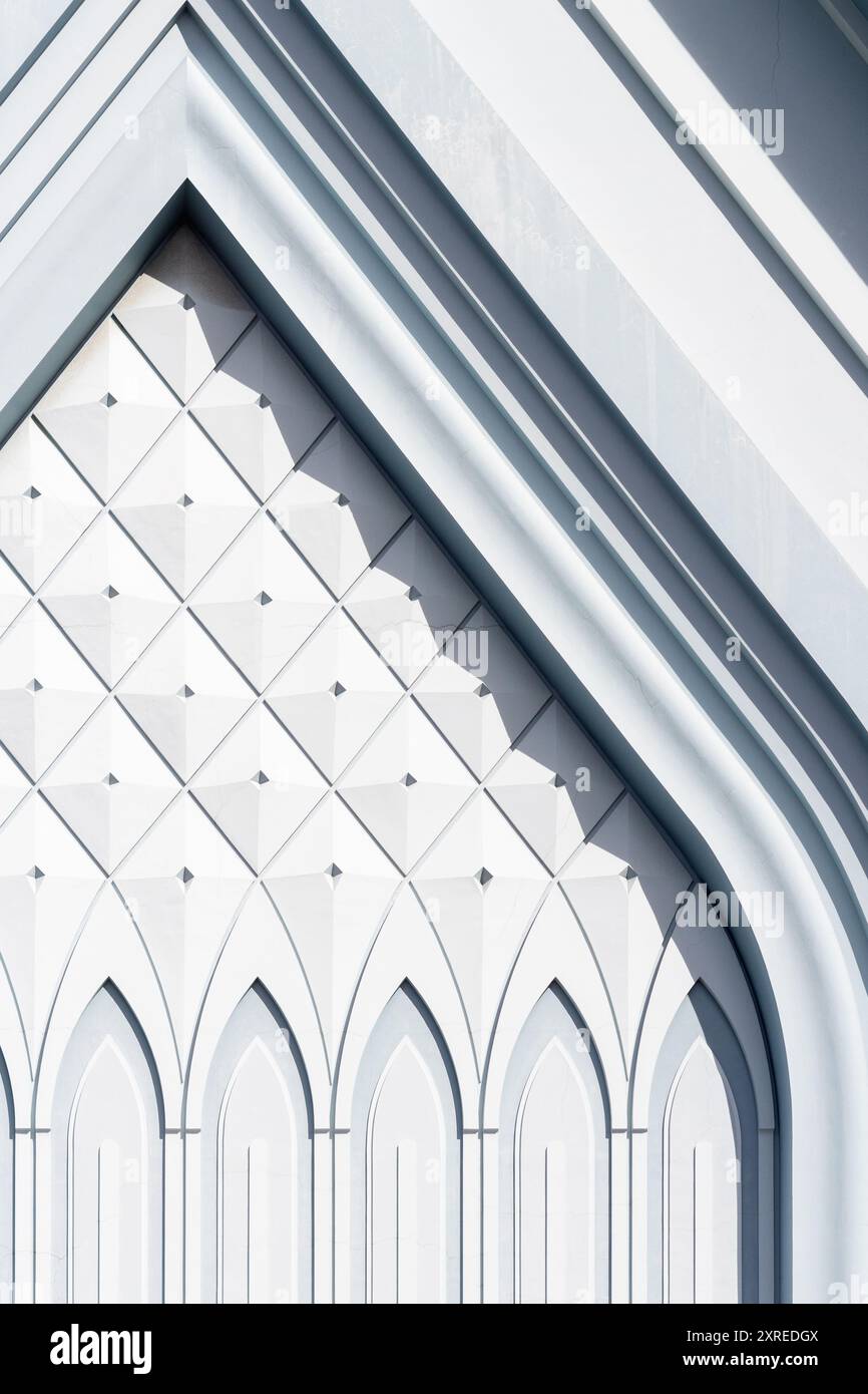 Detail der neogotischen Fassade der Kirche Iglesia ni Kristo in Cebu City, Philippinen Stockfoto