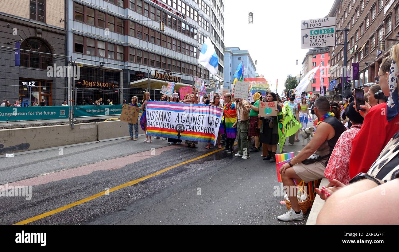 Stockholm, Schweden, 3. August 2024. Homosexueller-Stolz. Ein Blick auf die Parade im Stadtzentrum. Stockfoto