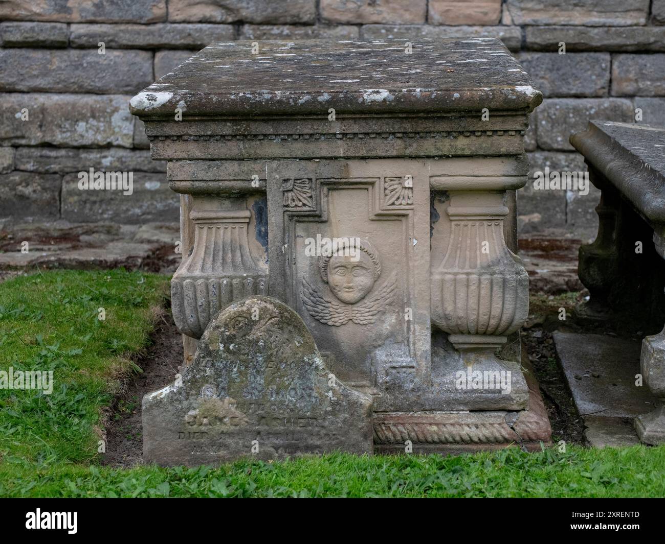 Moray, Schottland, Großbritannien; 3. August 2024: Elgin Cathedral, eine historische Ruine in Elgin im August. Stockfoto