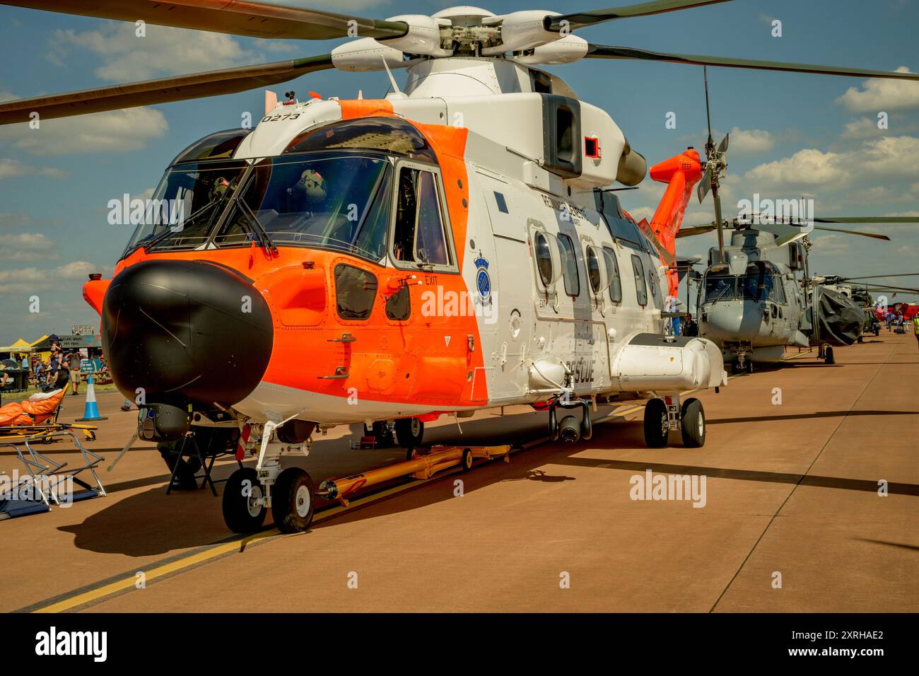 Norwegischer AW101 SAR Queen Hubschrauber auf der statischen Displaylinie bei der Royal International Air Tattoo 2024 Stockfoto