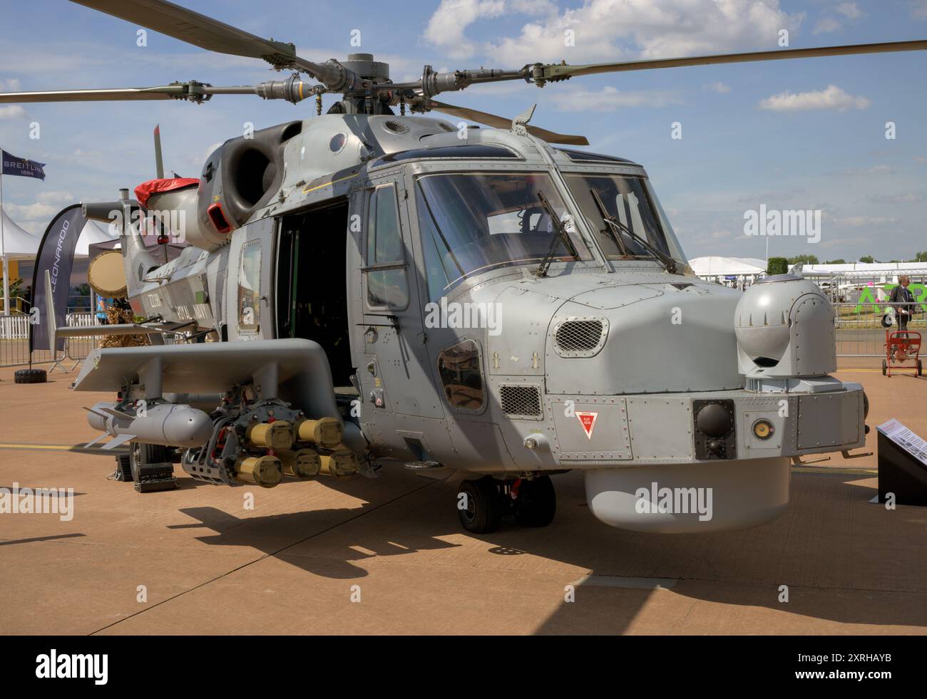 Royal Navy Wildcat Helicopter auf statischer Ausstellung beim Royal International Air Tattoo Stockfoto