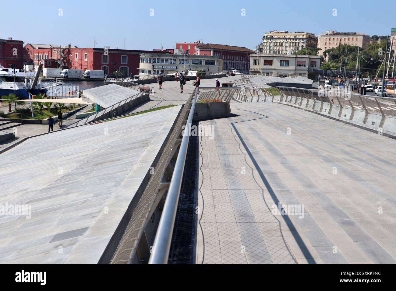 Neapel - Terrazza della nuova stazione di Molo Beverello Stockfoto