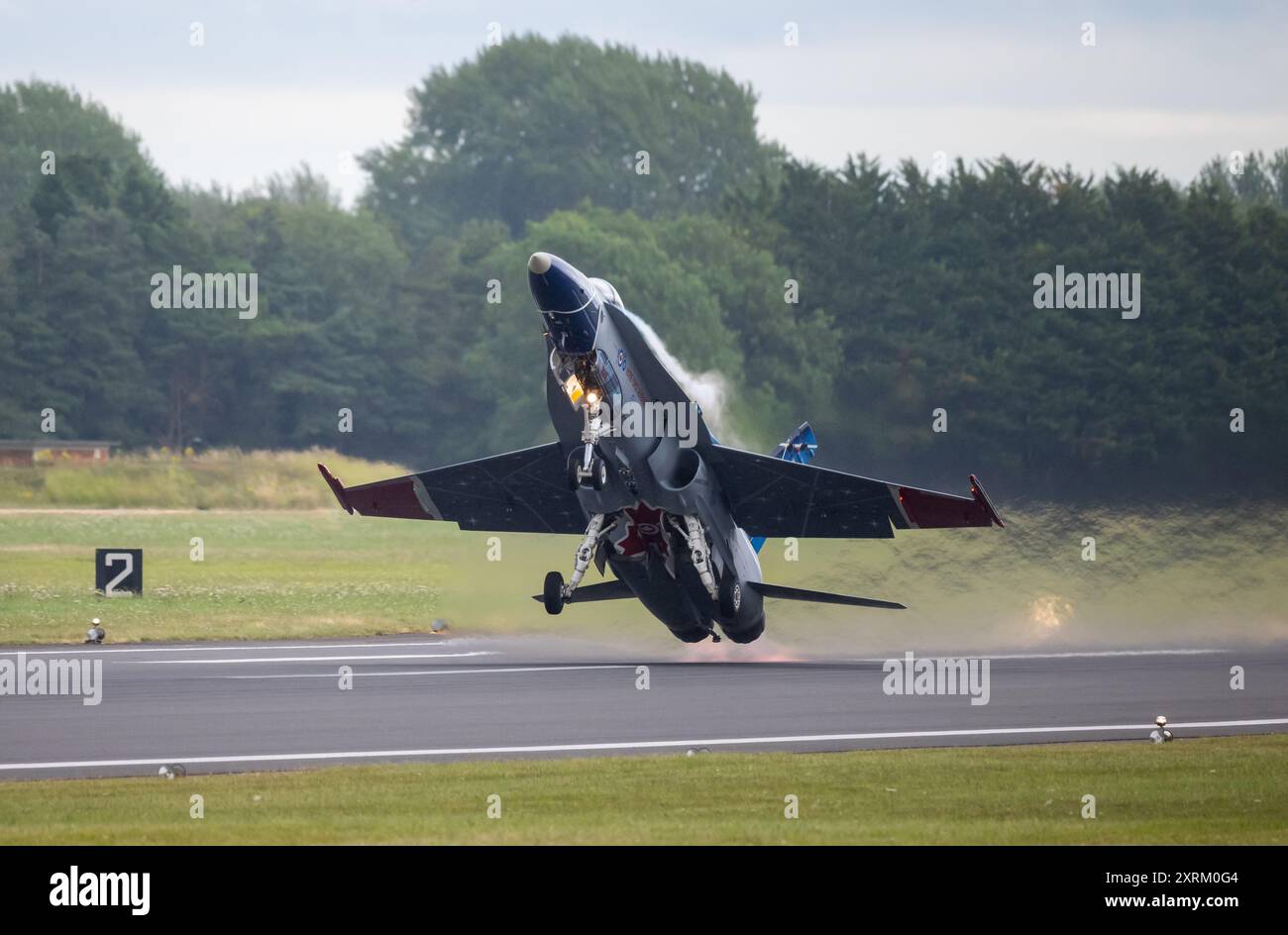 RCAF CF-18 Demonstrationsteam zeigt sich auf dem Royal International Air Tattoo Stockfoto